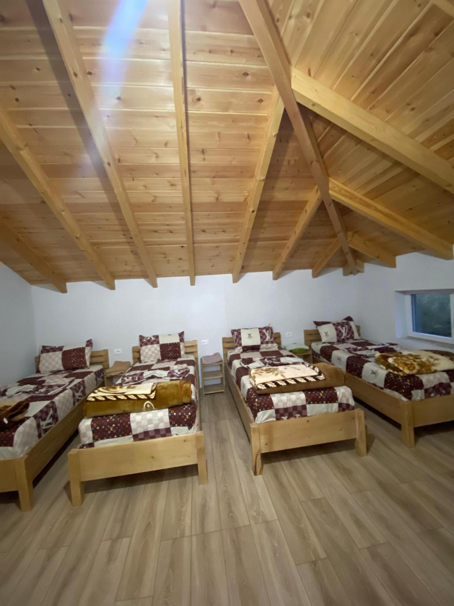 Guest House Korabi Ceren Exteriér fotografie